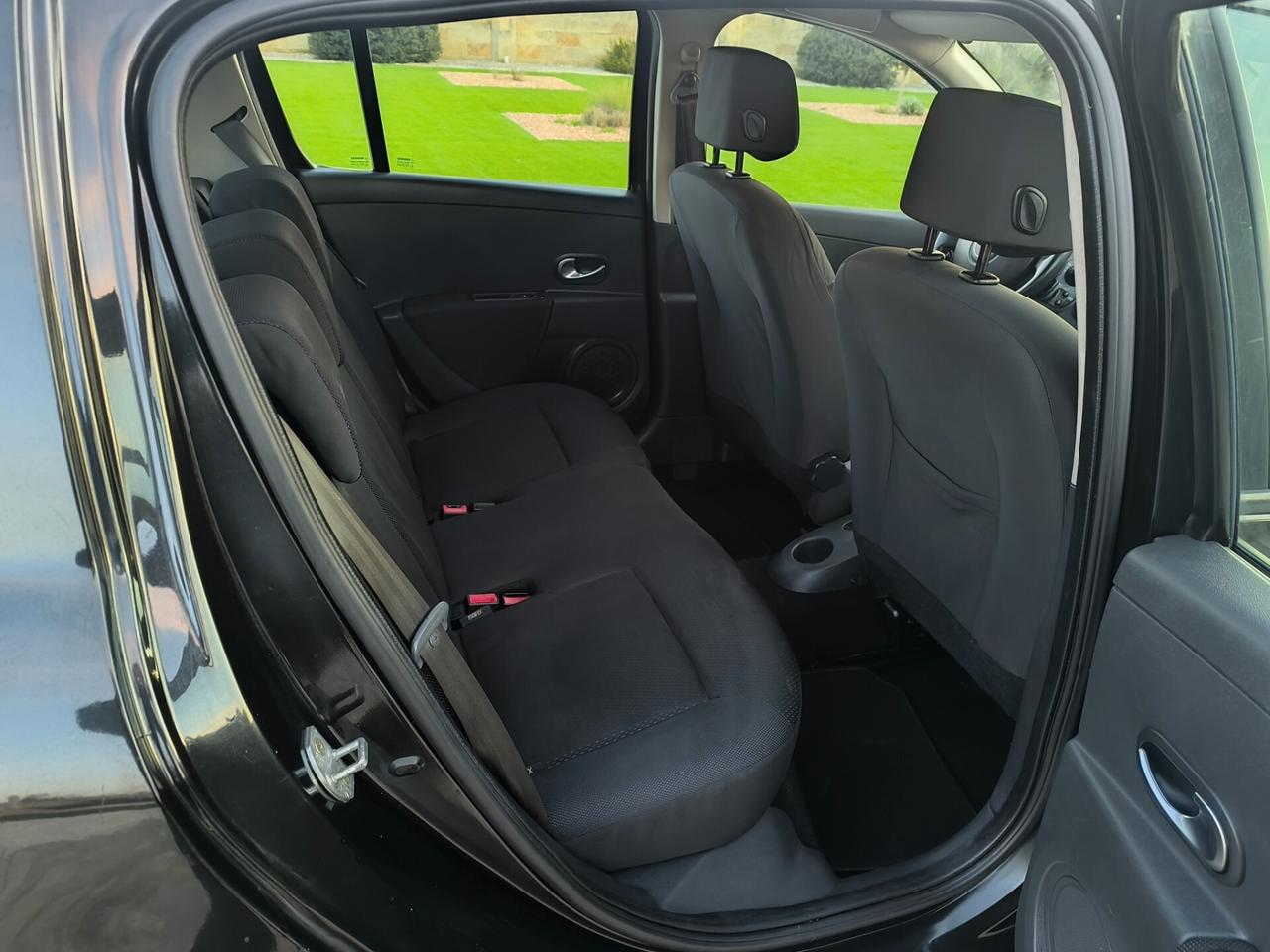 Renault Clio 1.5 dCi 5 porte Le Iene perfetta