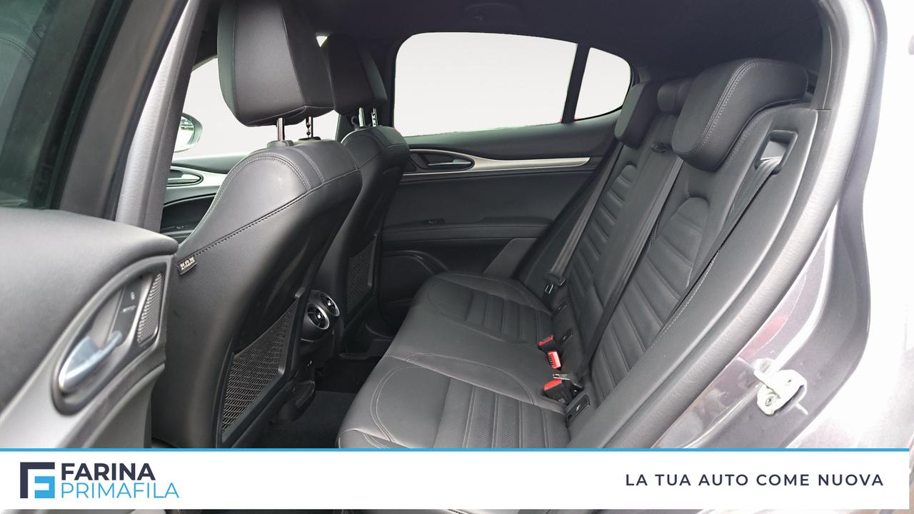 ALFA ROMEO Stelvio 2023 - Stelvio 2.2 t Sprint Q4 210cv auto
