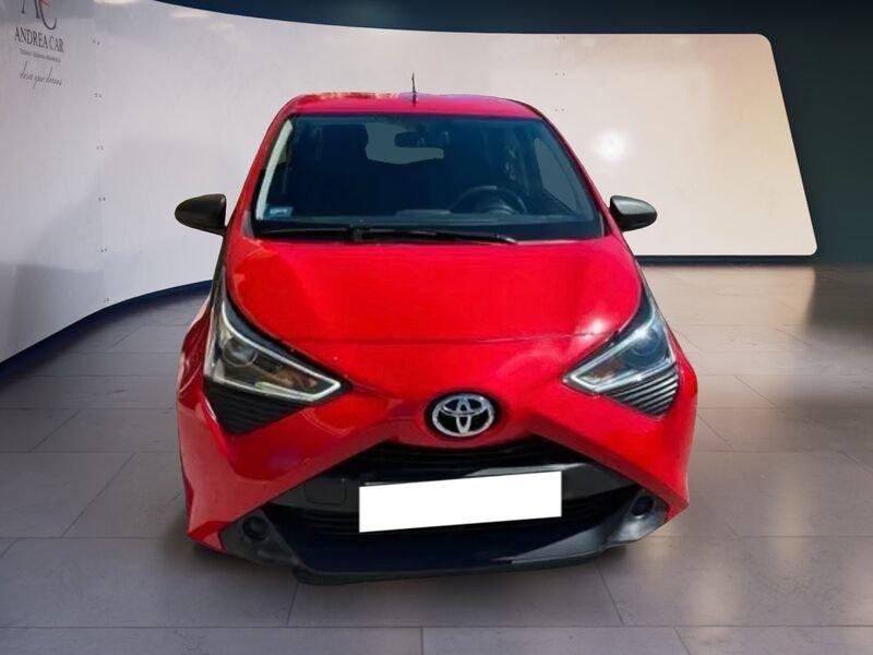 Toyota Aygo Aygo 5p 1.0 x-clusiv red pack m-mt 72cv