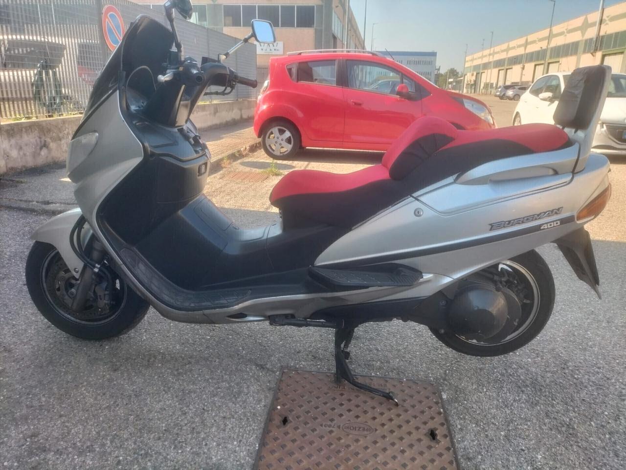 SUZUKI BURGMAN 400 RICAMBI VARI DI SCORTA