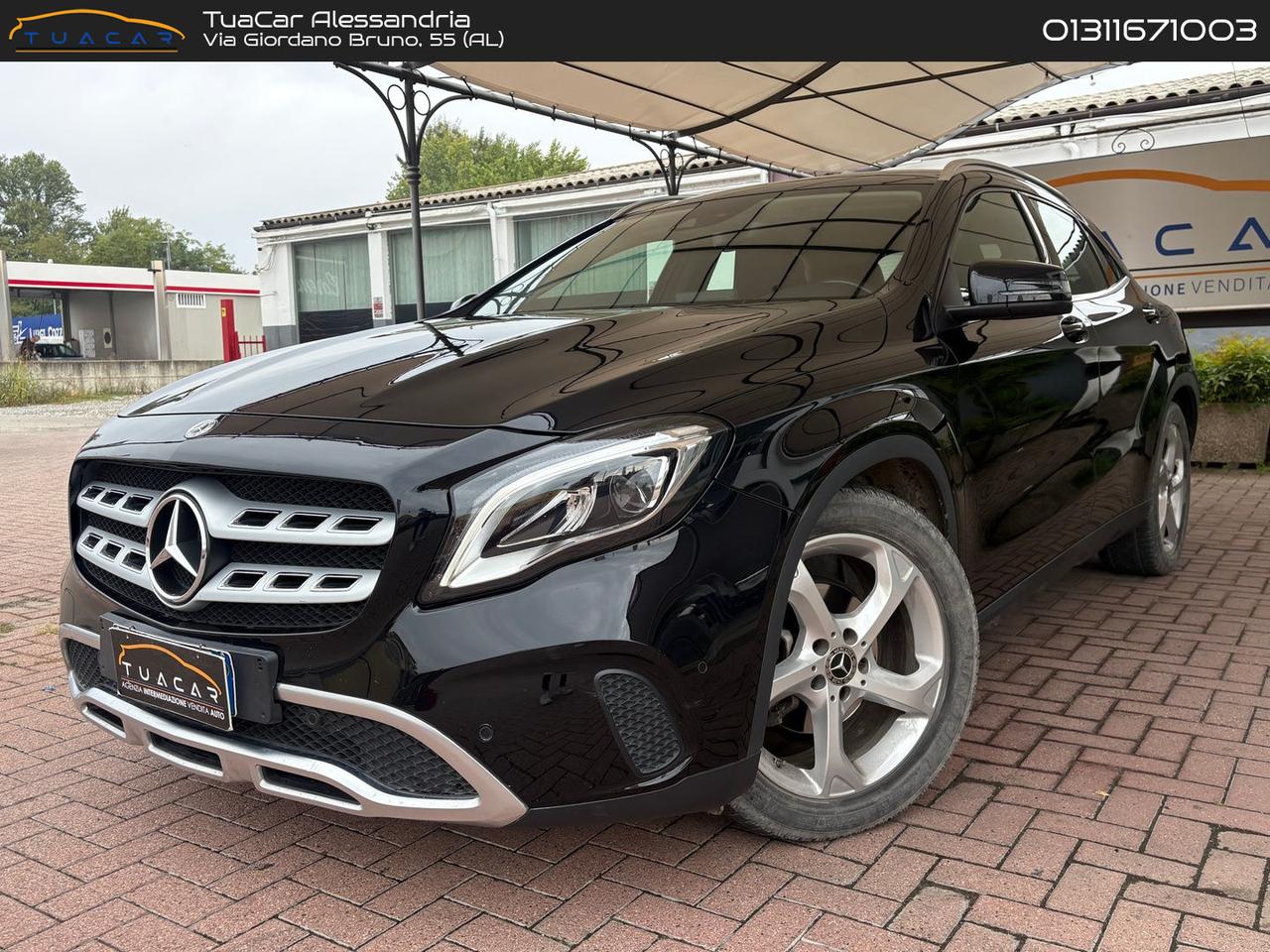 Mercedes-Benz GLA 200 200 D Premium #50687