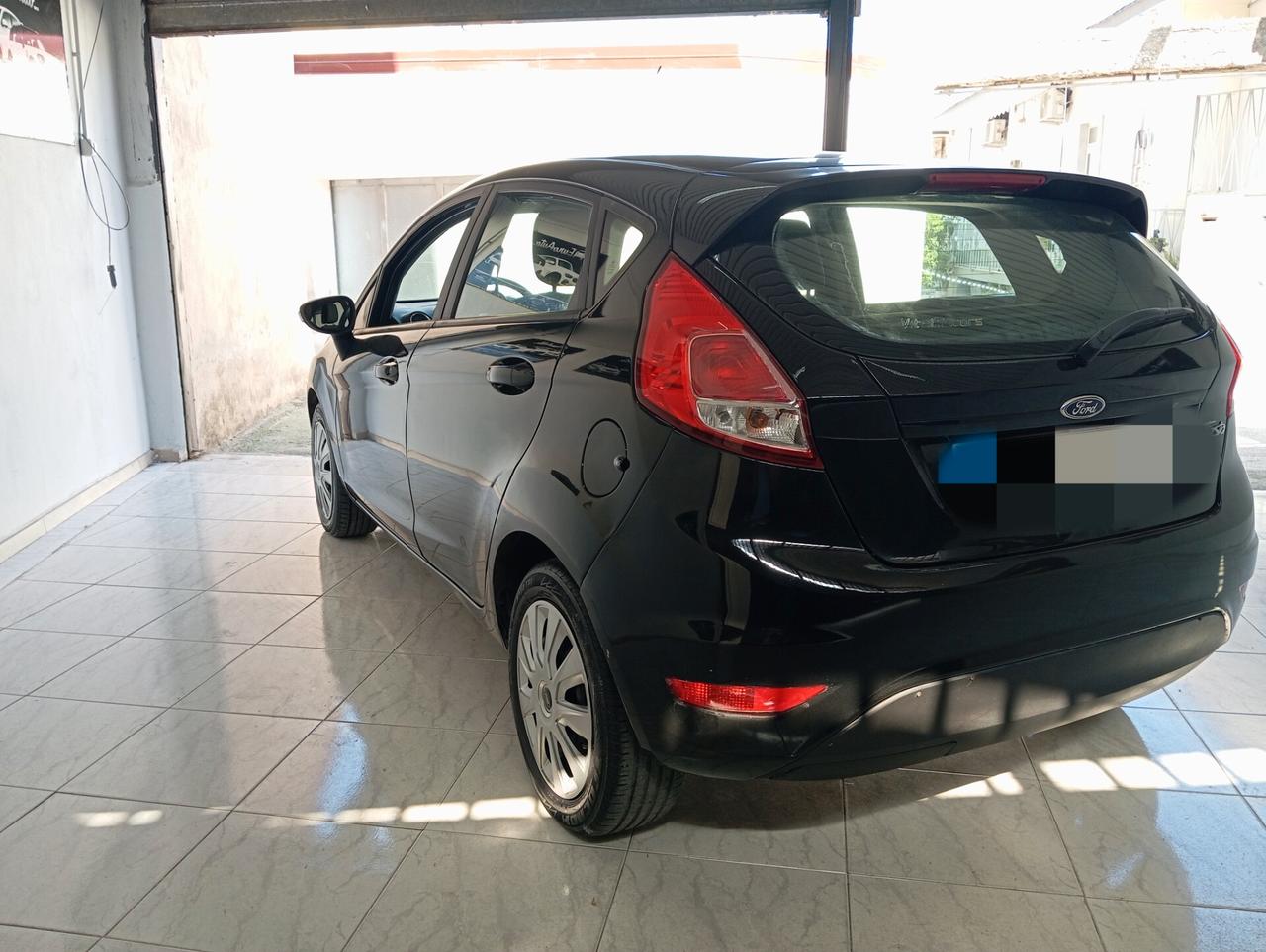 Ford Fiesta 1.4 Benz/GPL 2015 CON GARANZIA