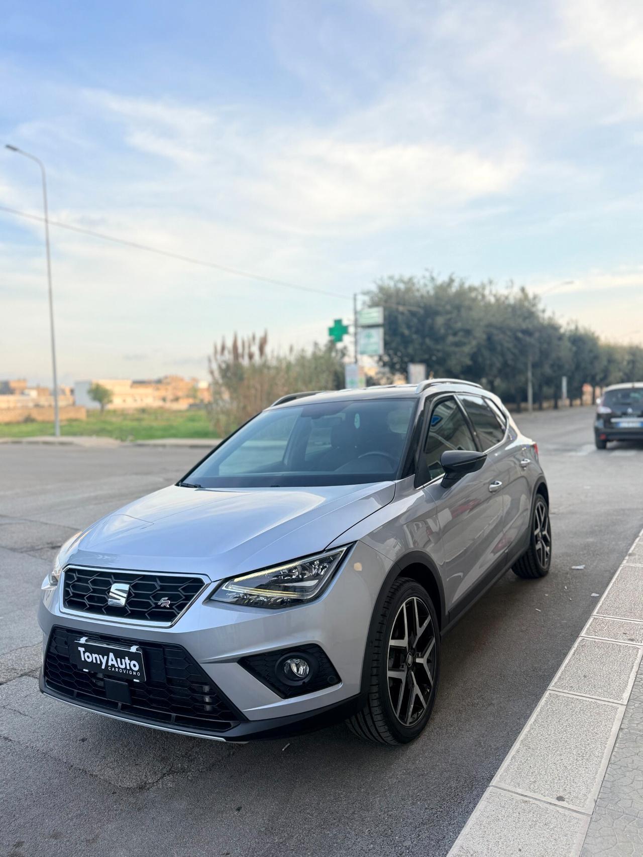 Seat Arona 1.0 TGI FR BENZINA/METANO DI SERIE, CON APPLE CARPLAY,ANDROID AUTO,TELECAMERA,NAVI,FULL LED