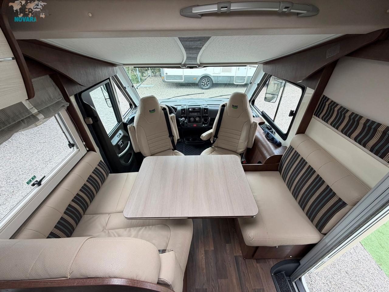 MCLOUIS NESS 73G - MOTORHOME CON LETTI GEMELLI IN CODA