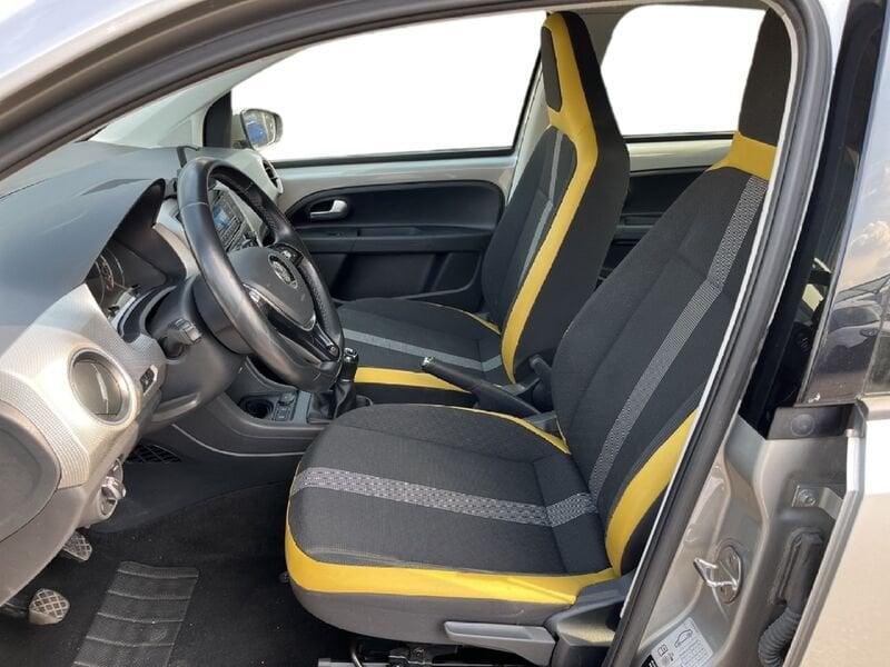 Volkswagen up! 3p 2017 3p 1.0 Move 60cv