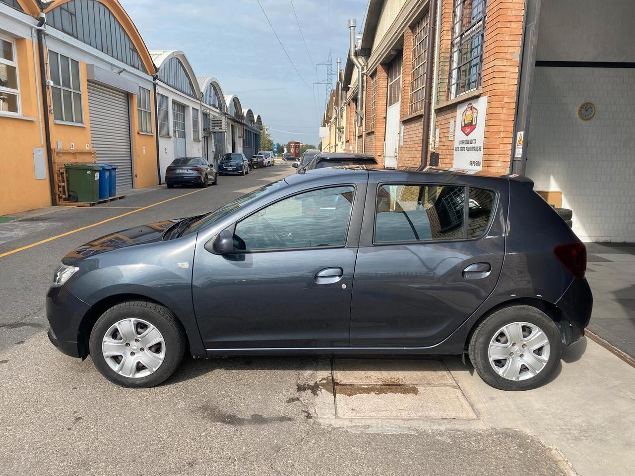 Dacia Sandero Streetway Comfort 73cv - 1 PROPR. - OK NEOPATENTATI - GARANZIA 12 MESI