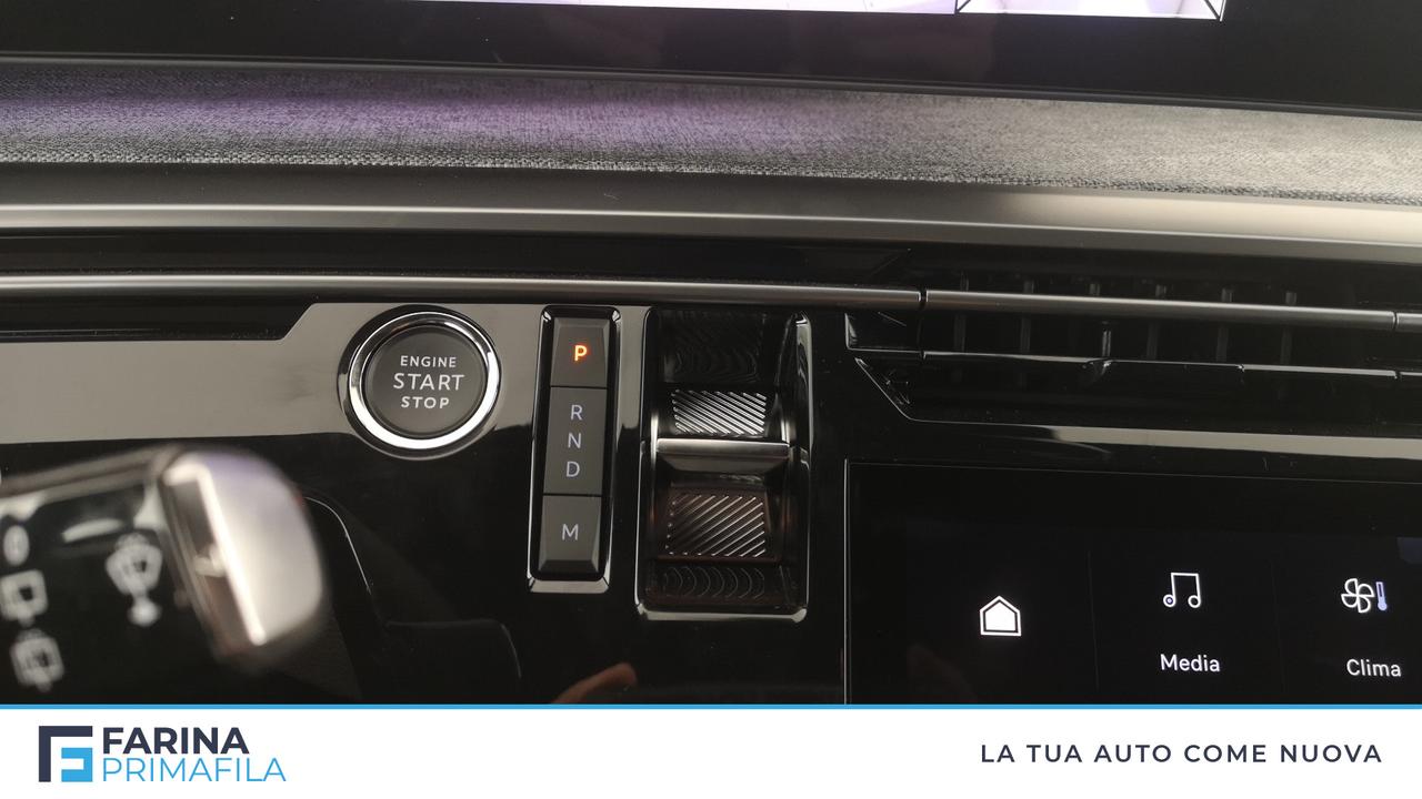 PEUGEOT Nuovo 5008 Hybrid 136 e-DCS6 GT