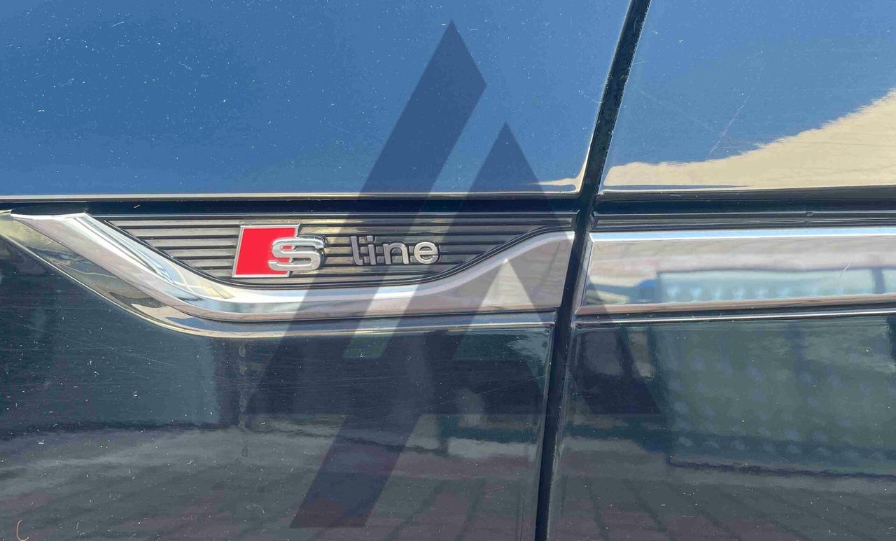 Audi A5 40 2.0 tdi mhev S line edition quattro 204cv s-tronic