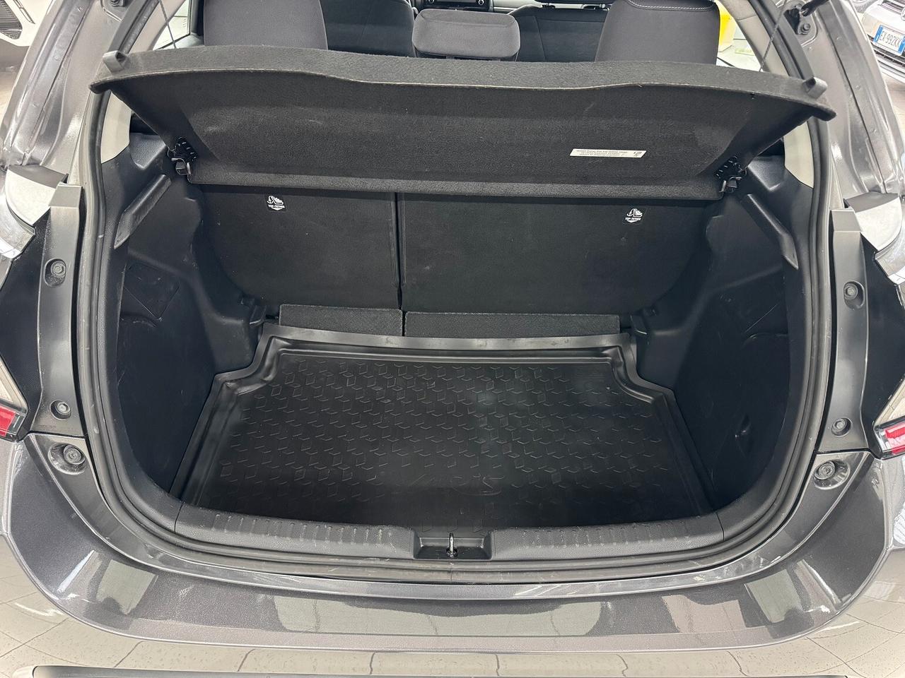 Yaris 1.5Hybrid Busines NAVI TELECAMERA BELLA