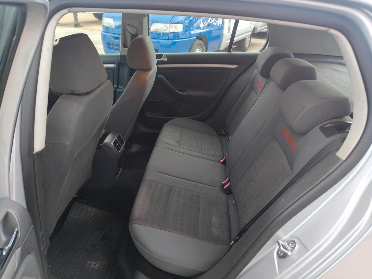 Volkswagen Golf 1.9 TDI 105cv 5p. Sportline