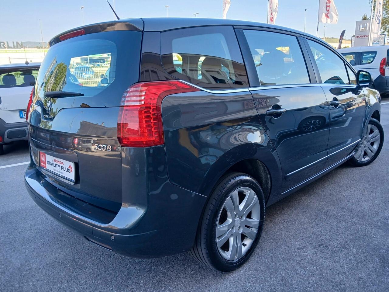 Peugeot 5008 BlueHDi 120 EAT6 S&S Business