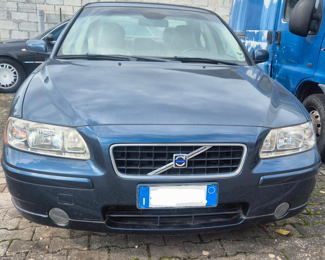 Volvo S60 2.4 D5 20V (185CV) cat Momentum