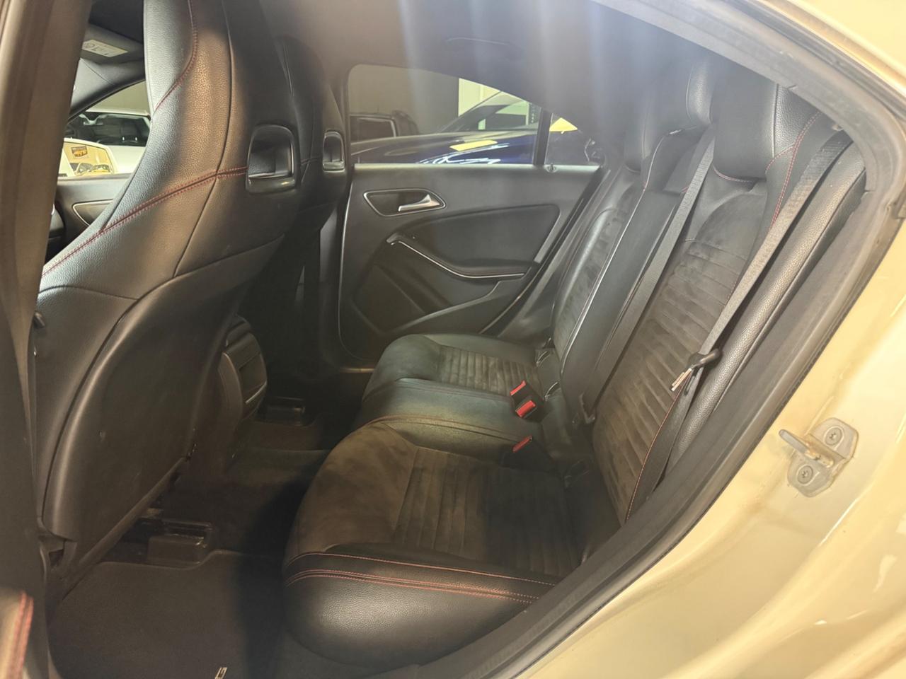 Mercedes-benz CLA 180 CDI Premium