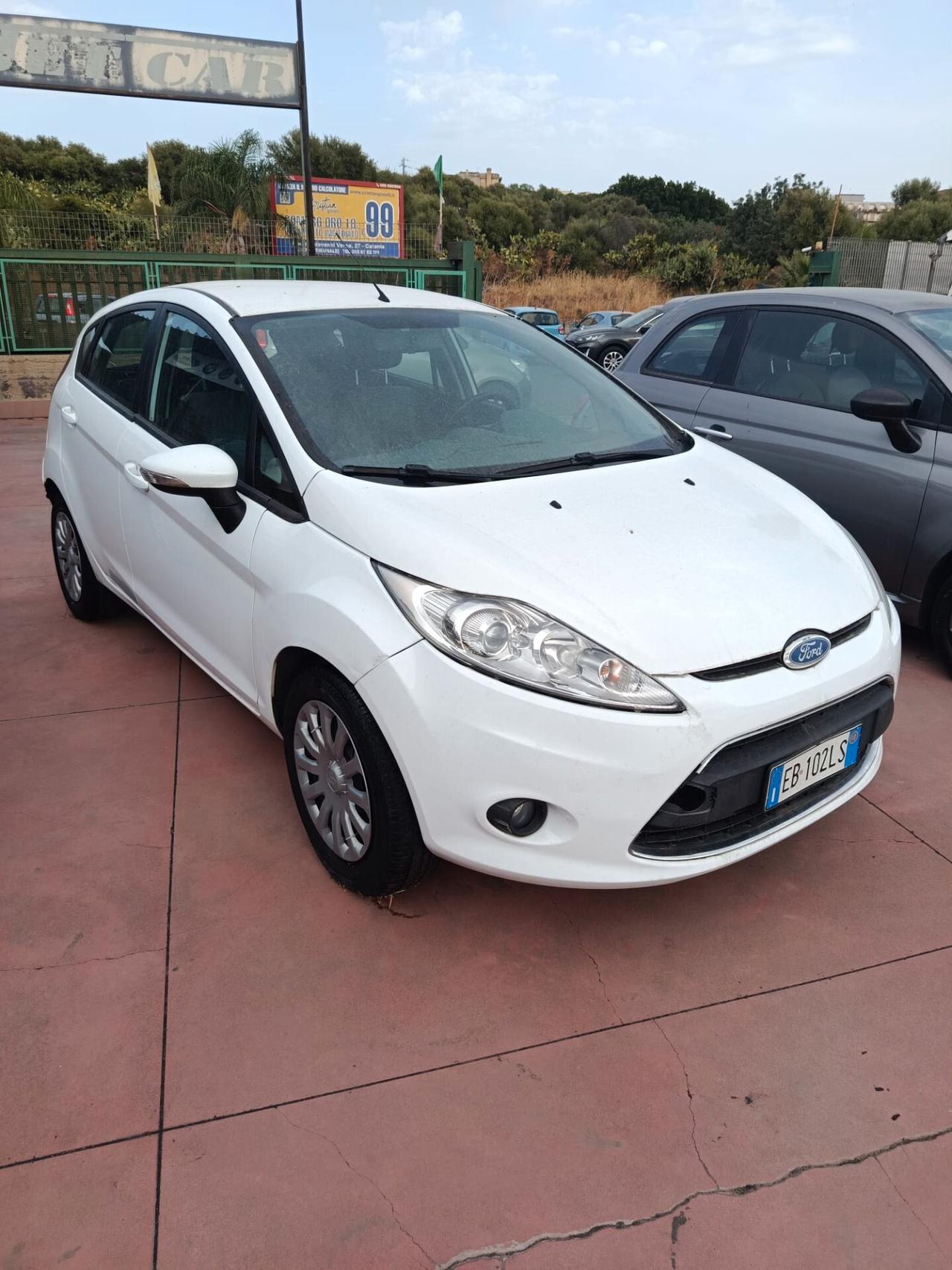 Ford Fiesta 1.4 5 porte Bz.- GPL Titanium