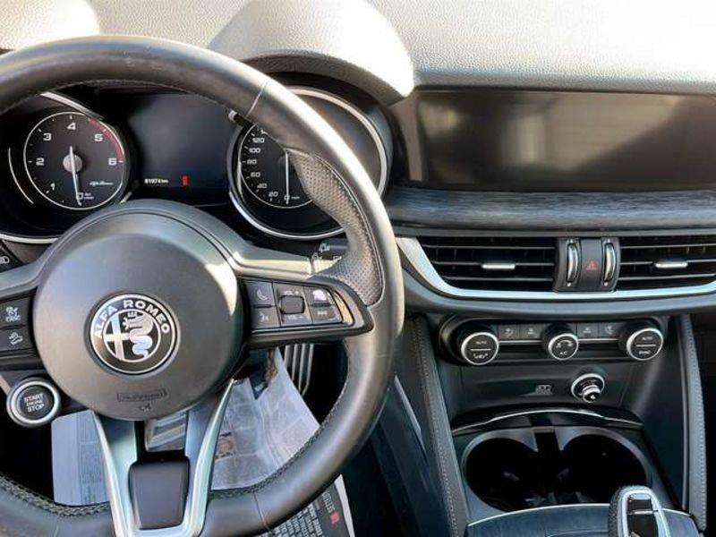 Alfa Romeo Stelvio 2017 2.2 t Executive rwd 190cv auto my19