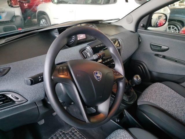 LANCIA Ypsilon 1.0 FireFly 5 porte S&S Hybrid Ecochic Silver
