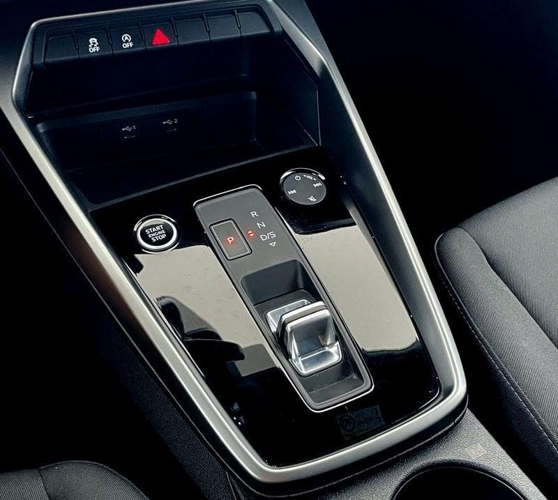 Audi A3 A3 SPB 30 g-tron S tronic Business