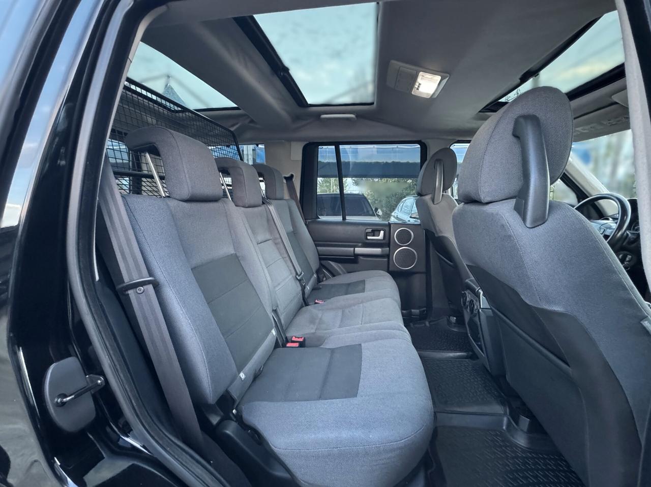 Land Rover Discovery 3 2.7 TDV6 HSE AUTOCARRO 5 POSTI