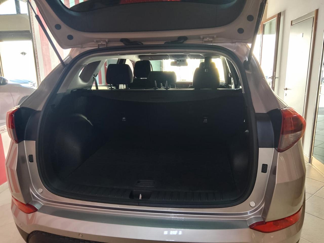 HYUNDAI TUCSON 1.7 CRDI 2018 UNIPRO