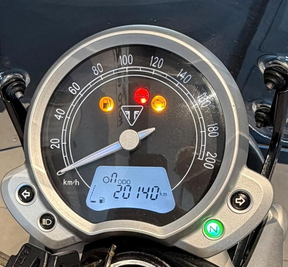 Triumph Street Twin