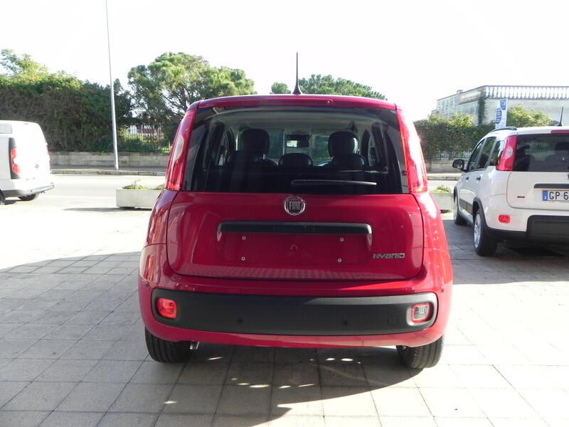 Fiat Panda NEW MY 25 1.0 FireFly S&S Hybrid 70 cv Pandina Icon