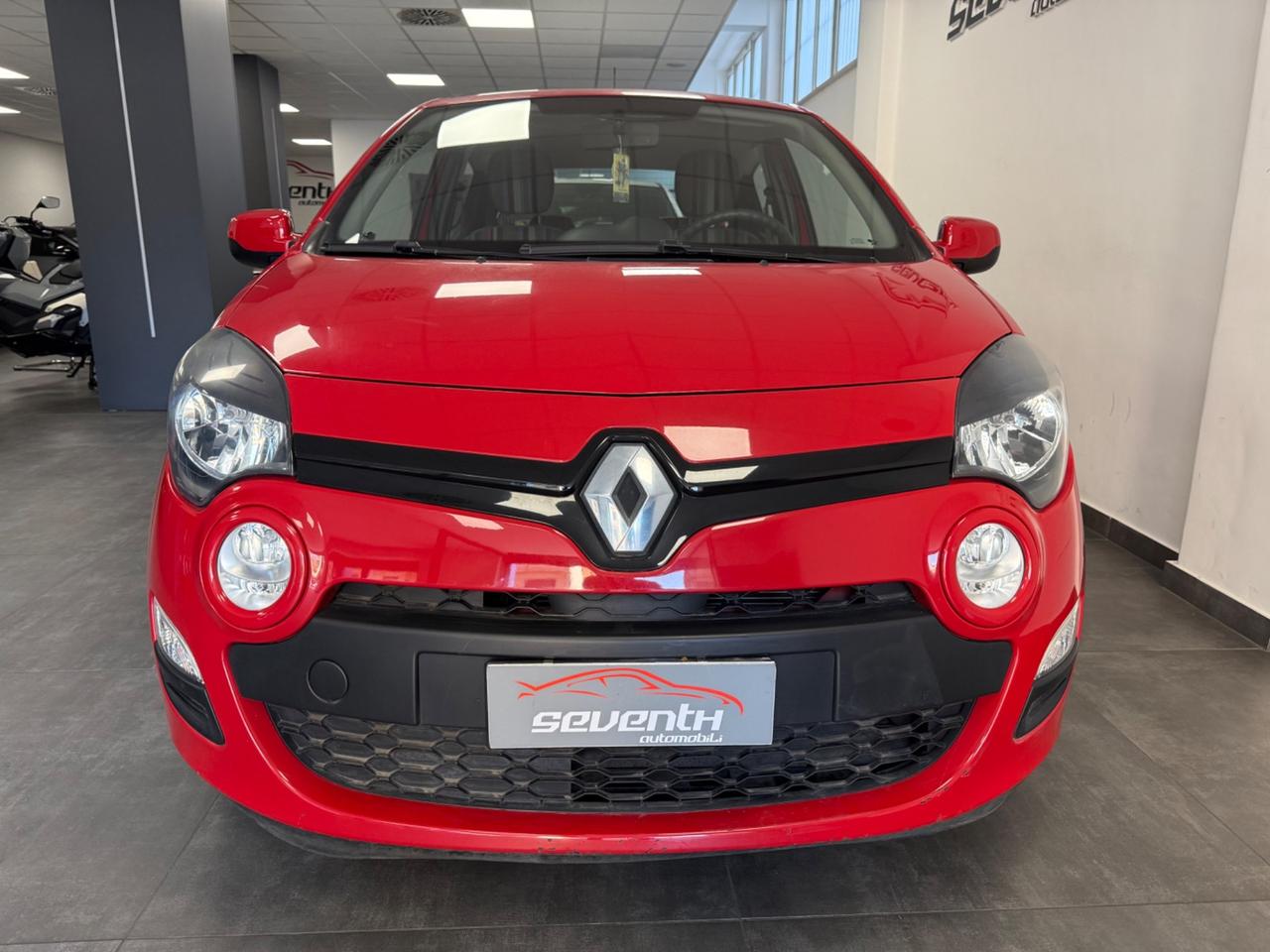 Renault Twingo 1.2 16V Live SOLO 10.000 KM!!!