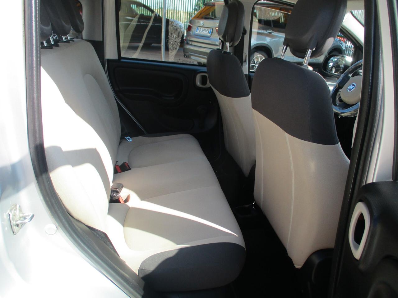 Fiat Panda 1.2 LOUNGE 69CV E6 +600.00 GPL NUOVO