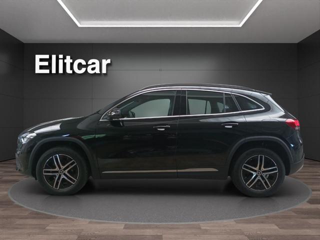 MERCEDES-BENZ GLA 180 Automatic Progressive Advanced