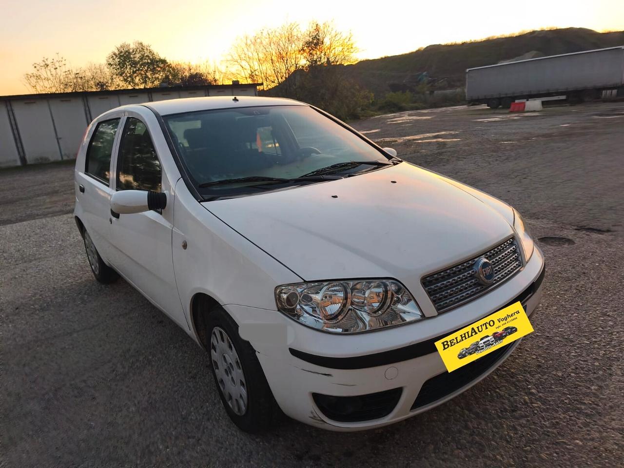 Fiat Punto 2007---1.2 Benzina Neopatentati