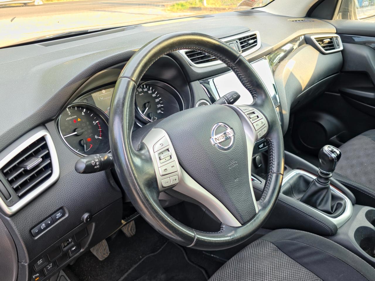 Nissan Qashqai 1.5 dCi Tekna CV-110 E5B Manuale NEO 2015