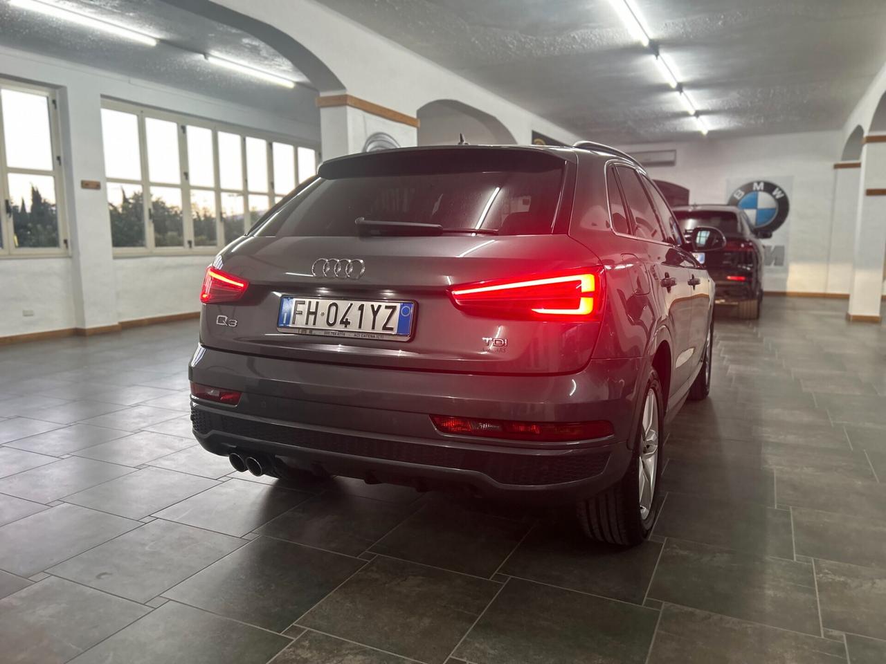 Audi Q3 2.0 TDI S tronic S-Line - 2017
