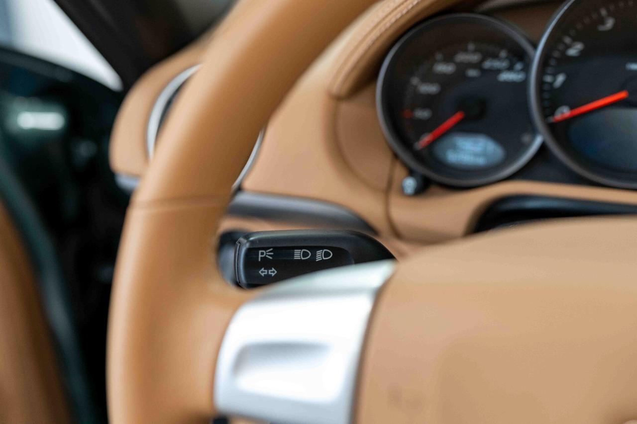 Porsche Boxster 2.7 (987)