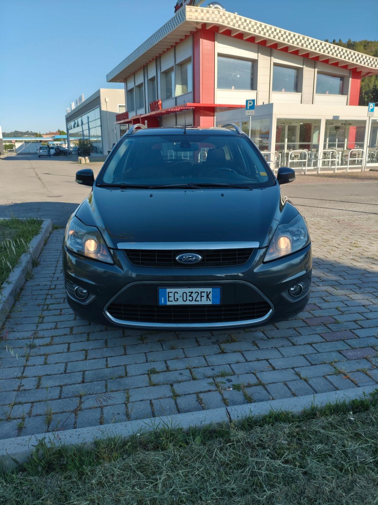 Ford Focus 1.6 GPL Titanium