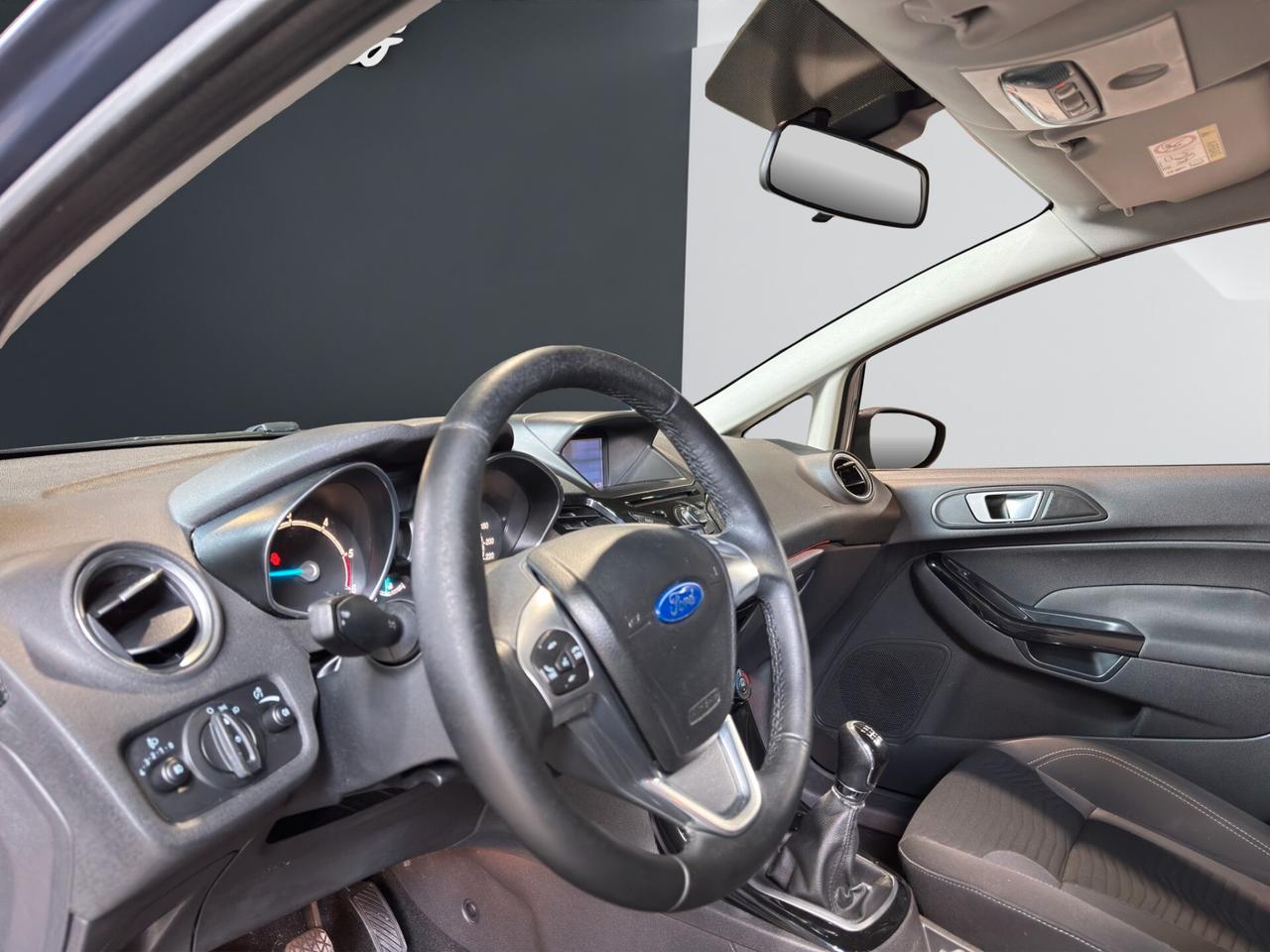 Ford Fiesta 1.5 TDCi 75CV 5 porte Titanium