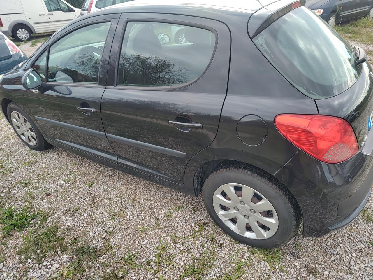 Peugeot 207 1.4 8V 5 porte '08