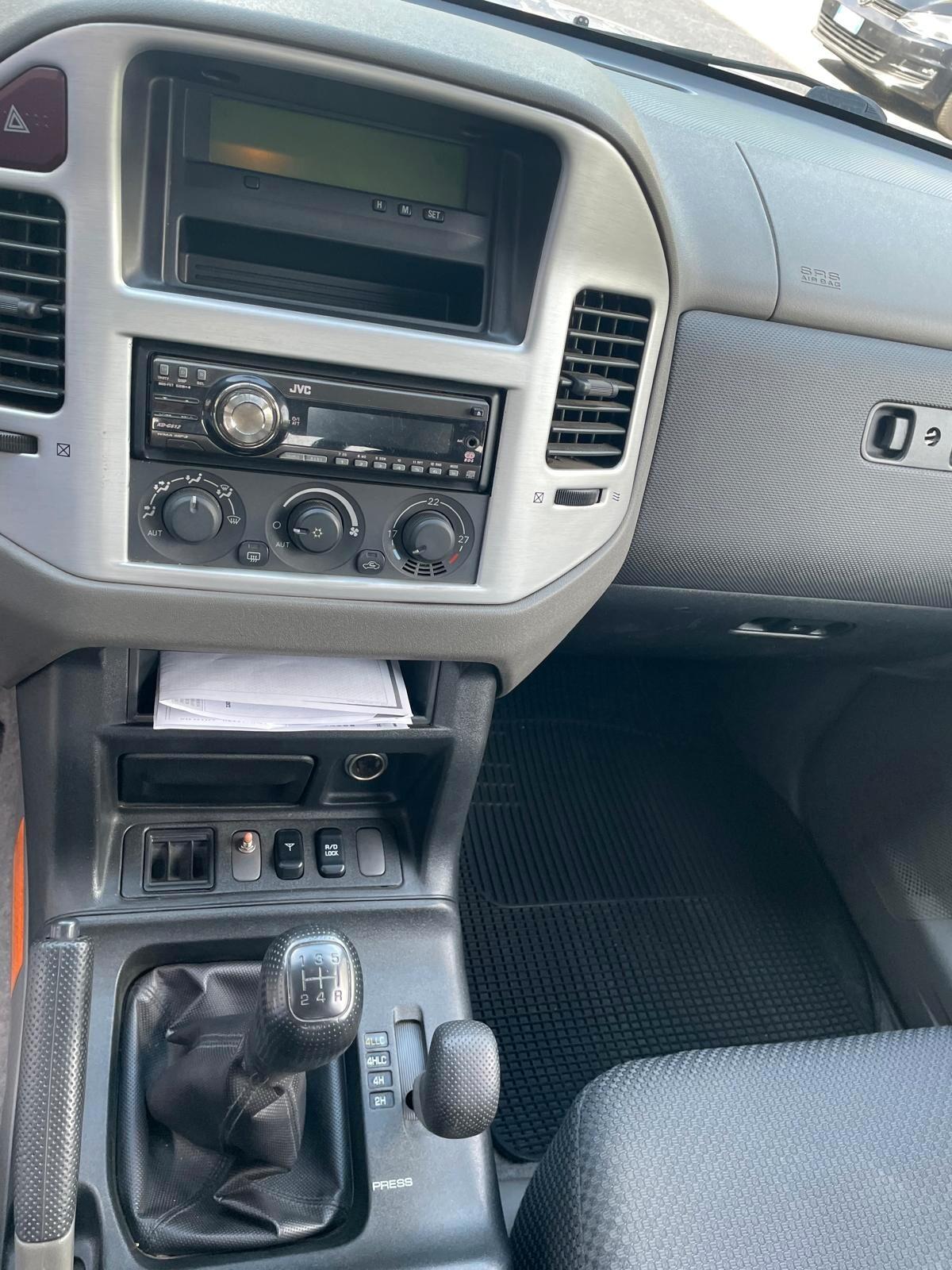Mitsubishi Pajero 3.2 16V DI-D 3p. GLS2