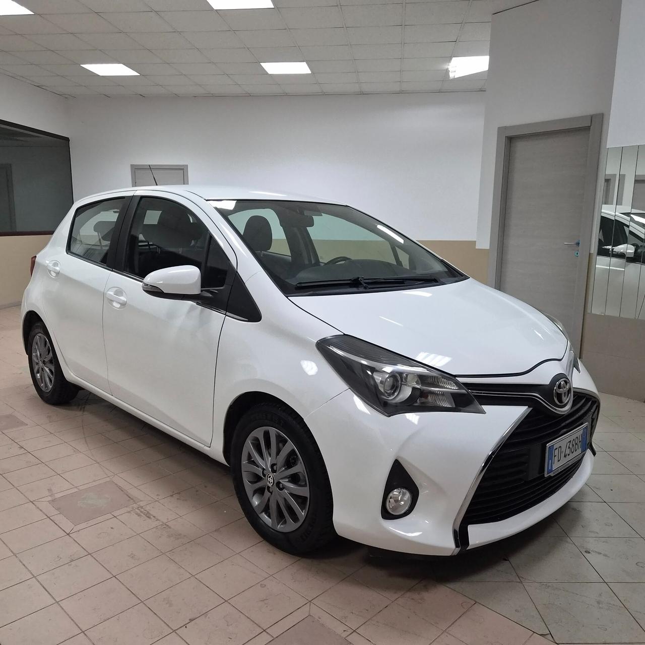 Toyota Yaris 1.0 5 porte Lounge