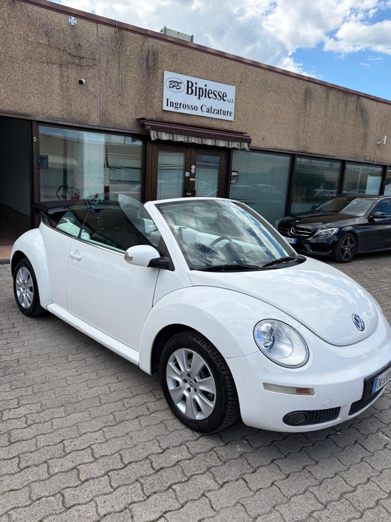 Volkswagen New Beetle 1.4 16V Cabrio