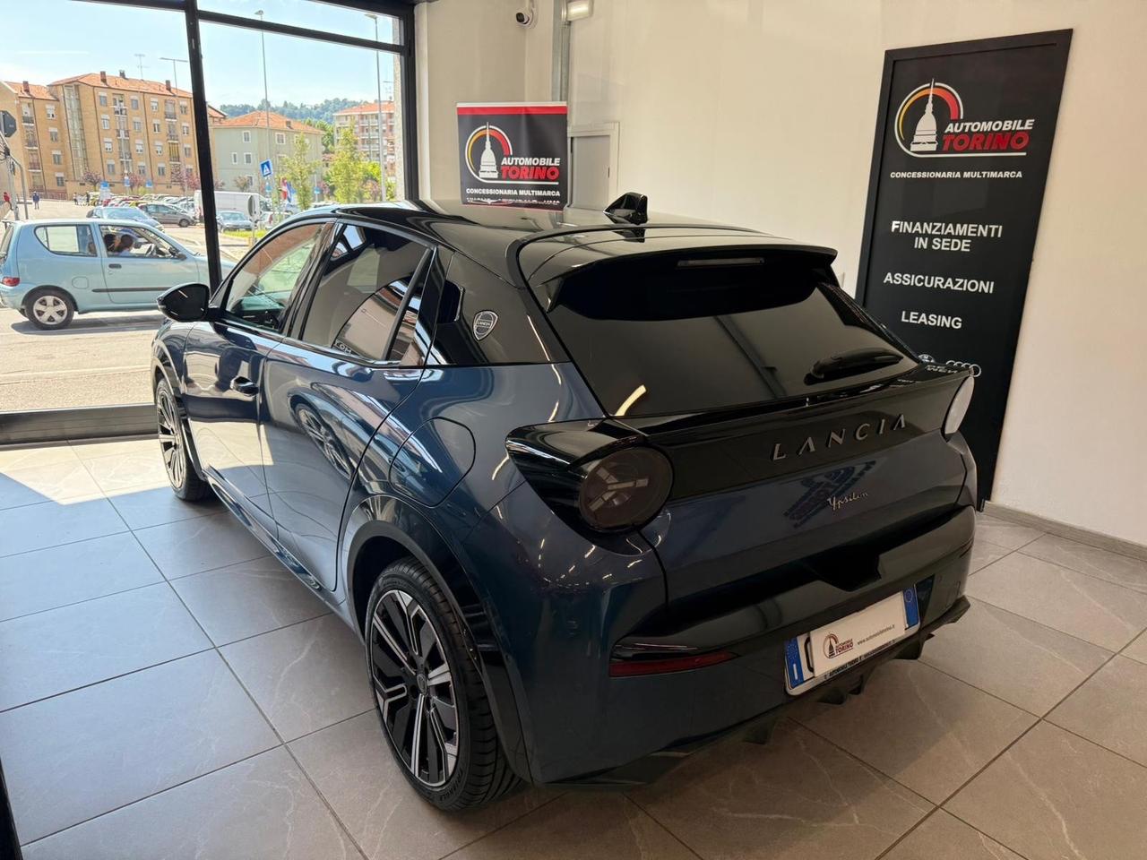 Lancia Ypsilon Hybrid e-DCT HF Line