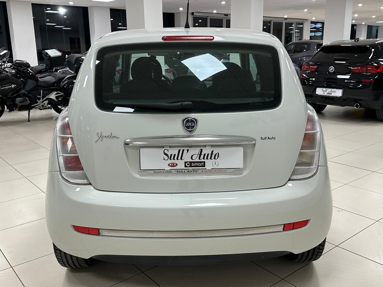 Lancia Ypsilon 1.2 69 CV Unyca - 2011