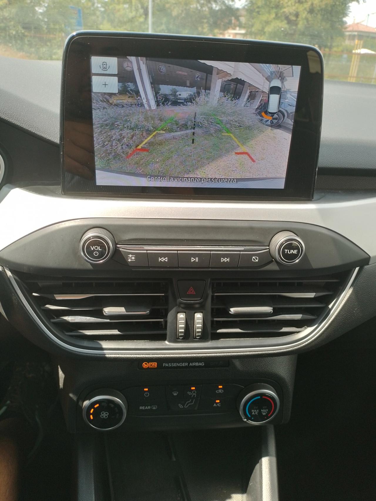 Ford Focus 1.0 EcoBoost Hybrid 125 CV SW Business