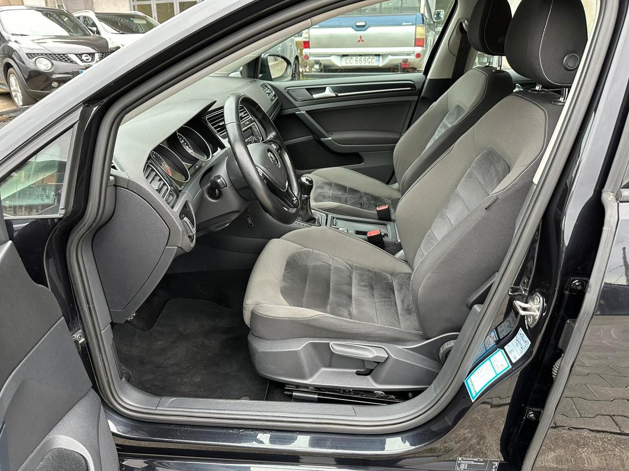 Volkswagen Golf 2.0 TDI 5p. Highline BlueMotion Technology