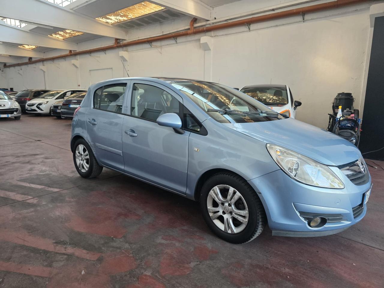 Opel Corsa 1.2 5 porte Cosmo NEOPAT