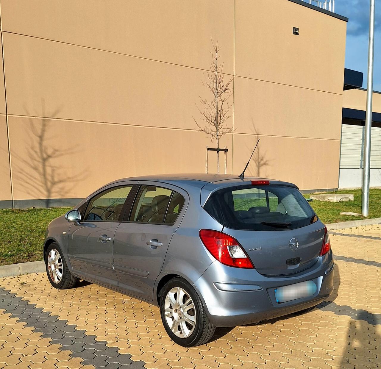 Opel Corsa 1.2 Benzina 5 porte Club