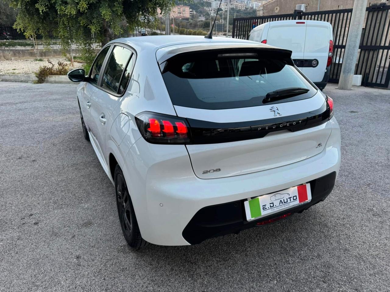 PEUGEOT 208 1.2 PURETECH 75CV UNICO PROPRIETARIO