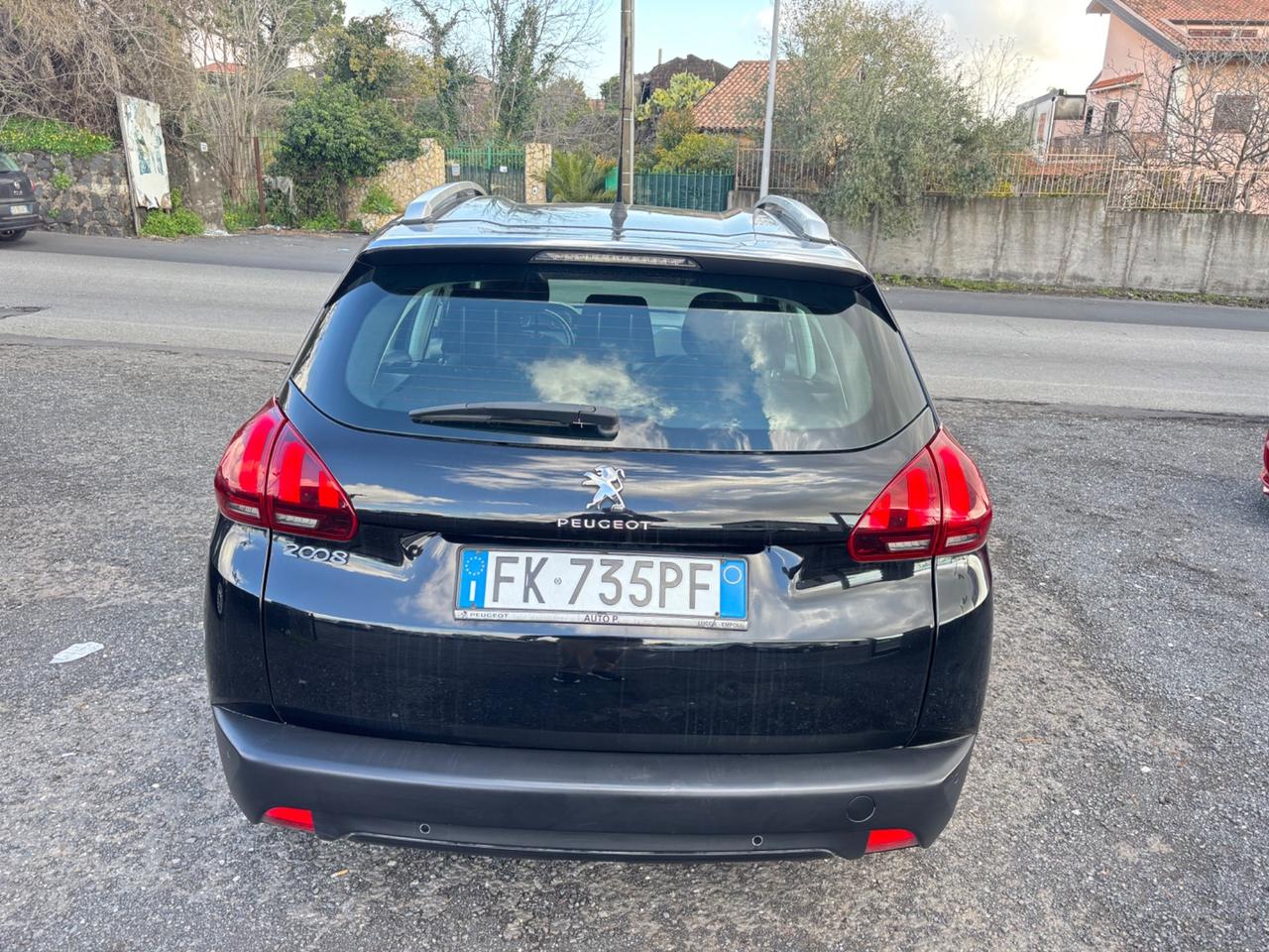 Peugeot 2008 1.6 hdi 75 cv 2017 X neopatentati