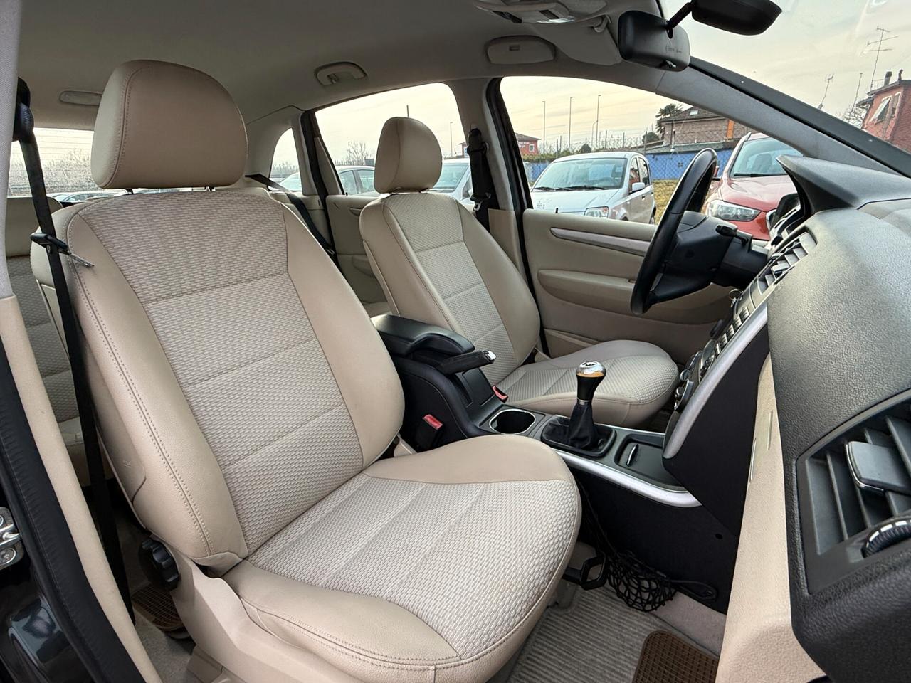 Mercedes-benz B 200 CDI Premium