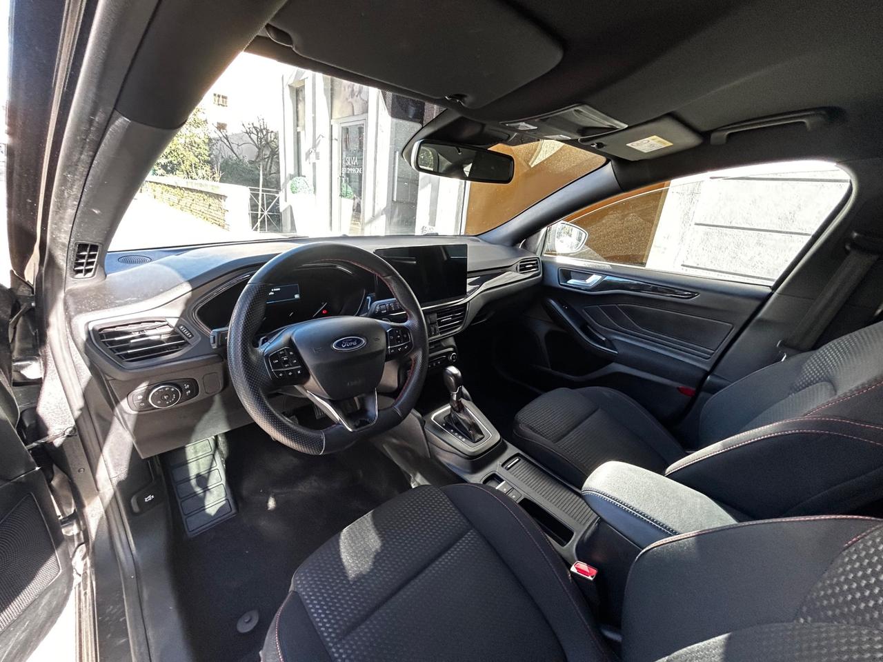 Ford Focus 1.0 EcoBoost HYBRID 125cv ST-Line Design *AUTOMATICA*!!!