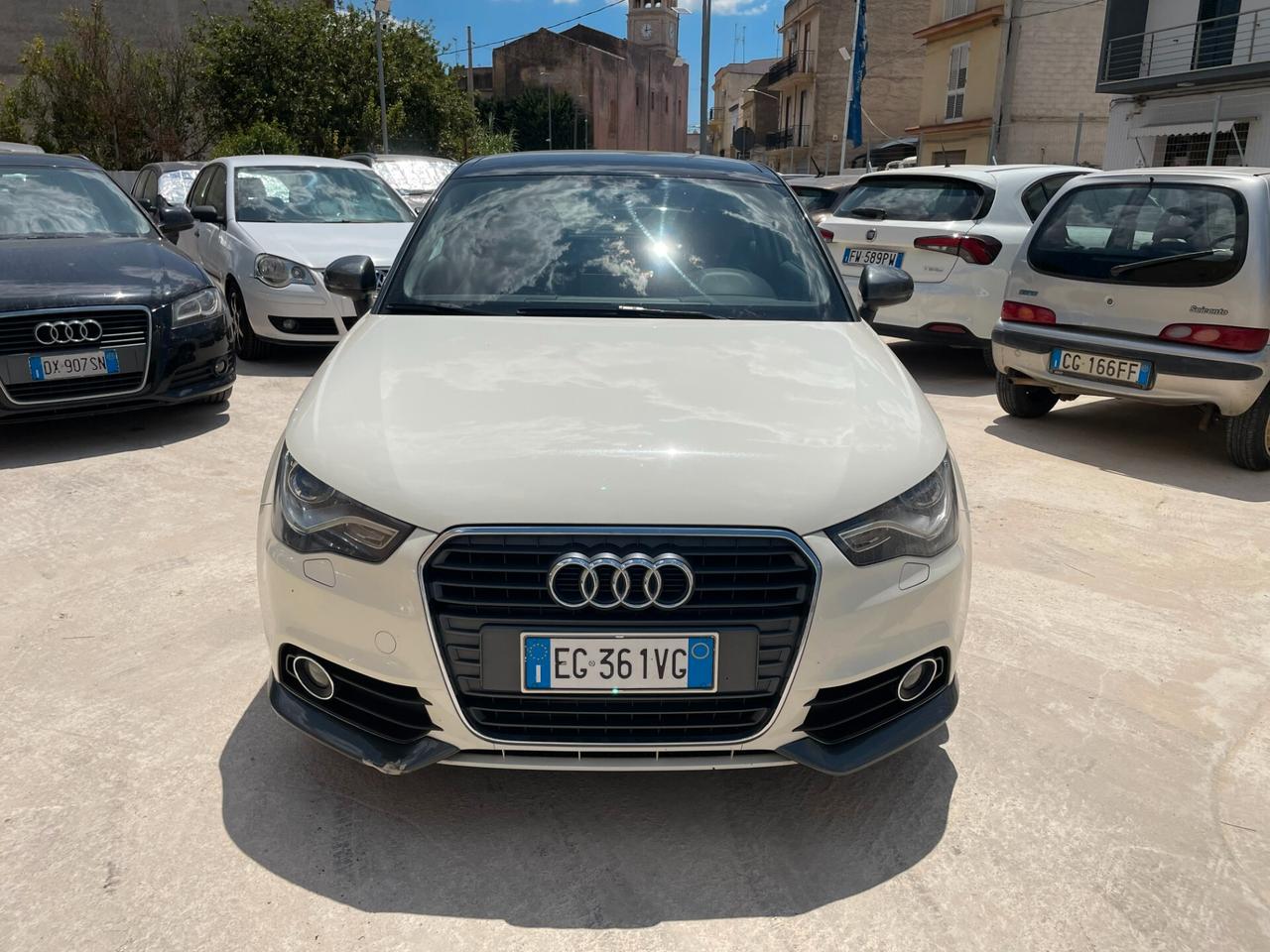 AUDI A1 1.6 TDI 105CV AMBITION PROMO ESTATE