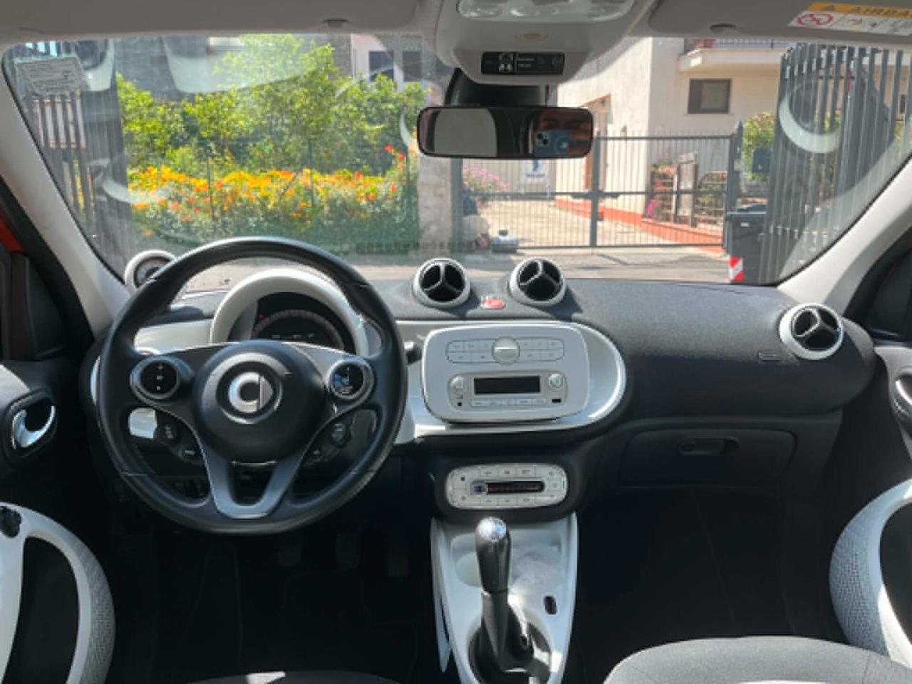 SMART FORFOUR 2015 PASSION 1.0 71CV MANUALE